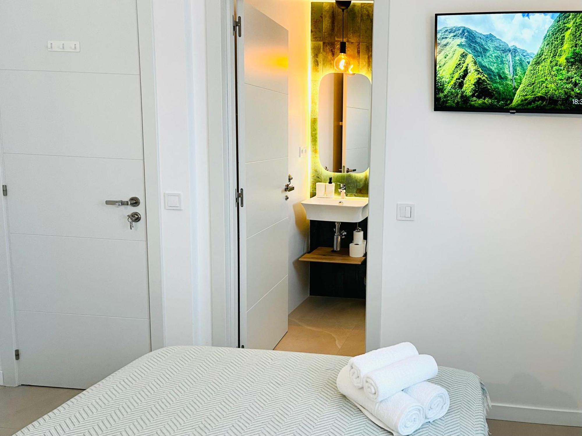 Solaz Malaga, Shared Apartment Exterior photo